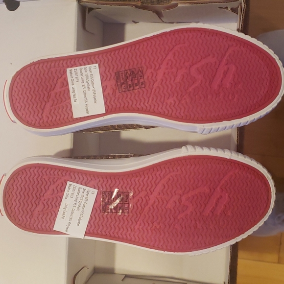 Girls Blowfish Bianka Slip on Sneakers - Picture 4 of 6